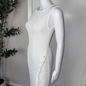 Micas Sleeveless Slinky Jersey Dress Bodycon‎ Side Buttons Sheer White Size M
